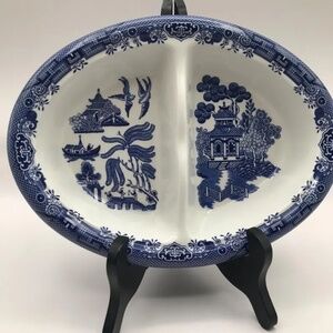 Churchill Blue Willow Divided Oval Serving Dish Stafford Shire England 10" x 7.5
